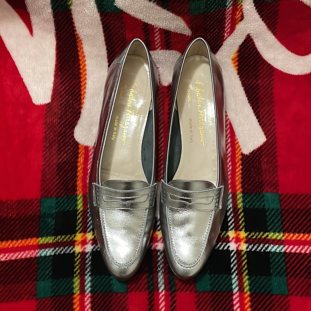 Salvatore Ferragamo Metallic Silver Leather Loafers* - Picture 3 of 10